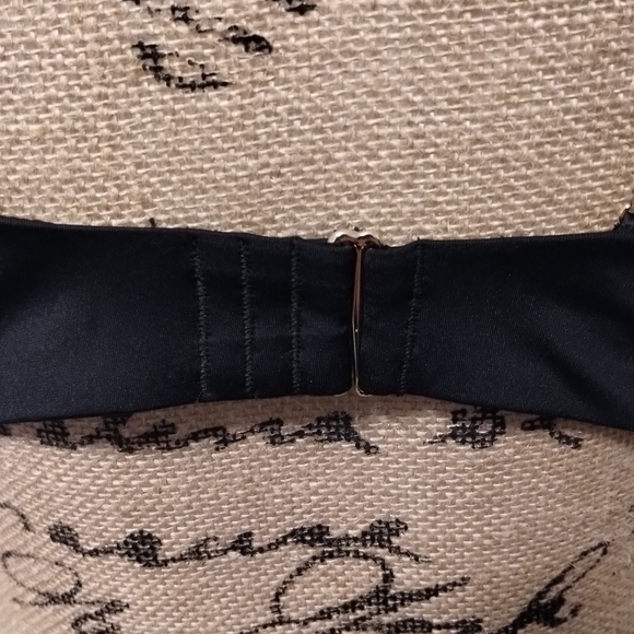 Spanx Swim Convertible Bra Size 38 B New With Tags - Picture 4 of 5